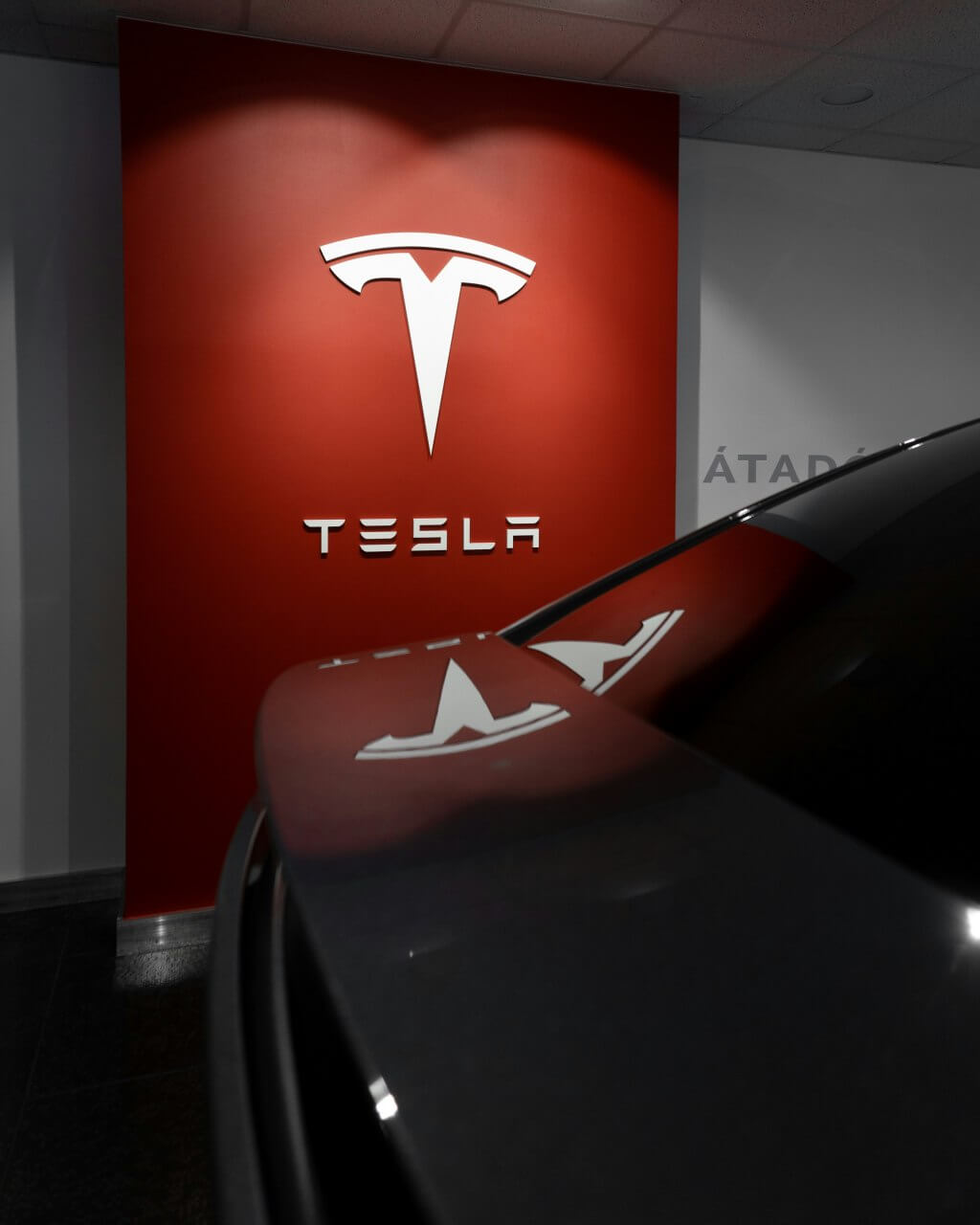 מניית טסלה (TSLA) – המלצות, חדשות, מחיר, גרף, איך קונים, הכל על Tesla